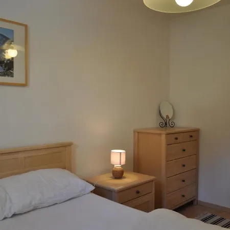 公寓 Chaleureux Au Centre, Avec Wifi Et Proche Des Commodites - Fr-1-693-36